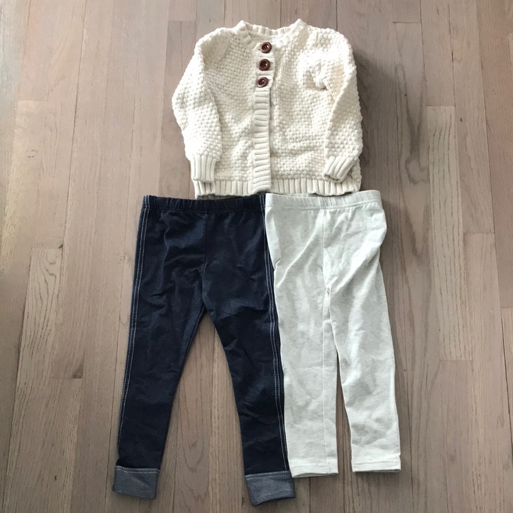 Girls sweater and leggings
